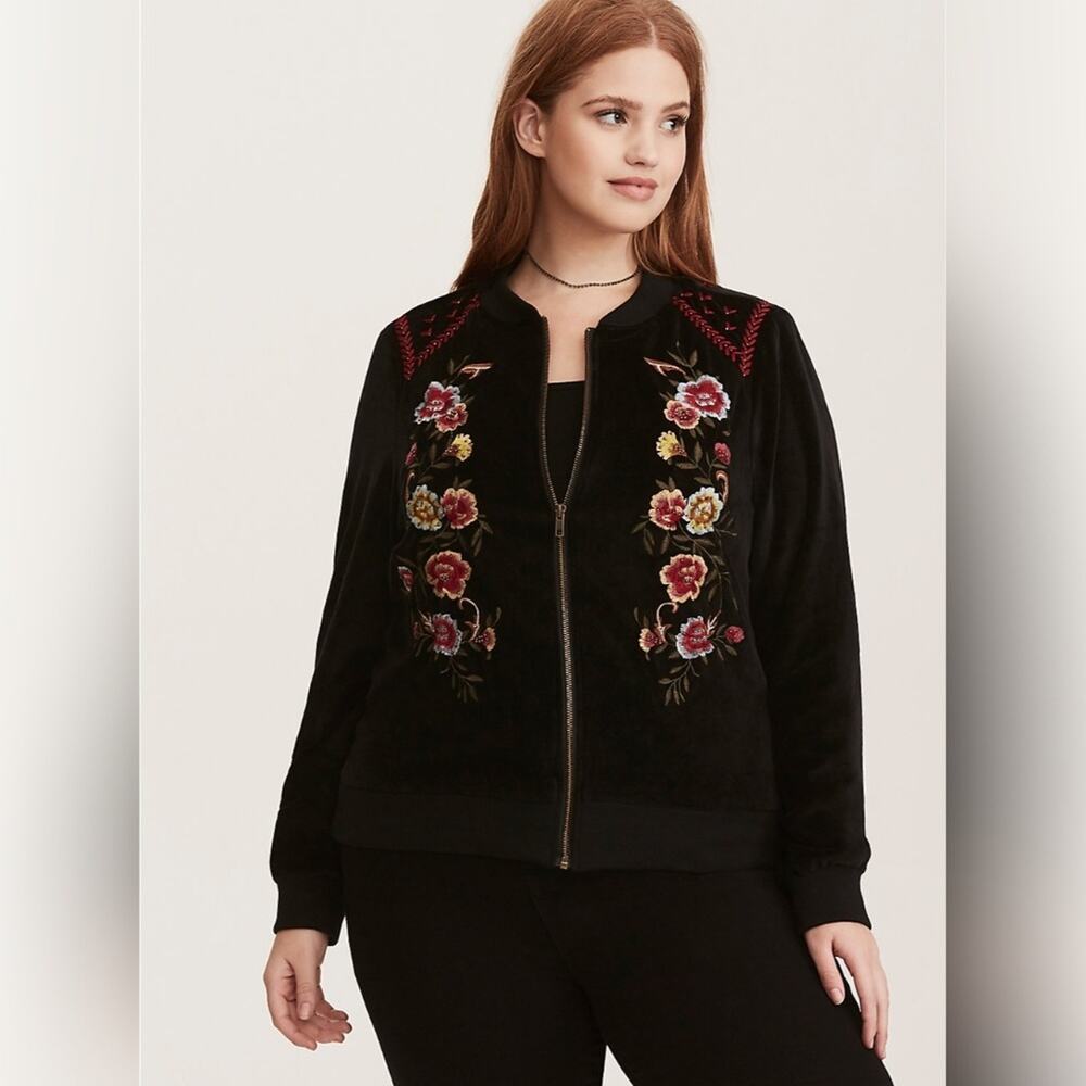 Torrid Floral Embroidered Black Bomber Jacket sz 00/10 NEW